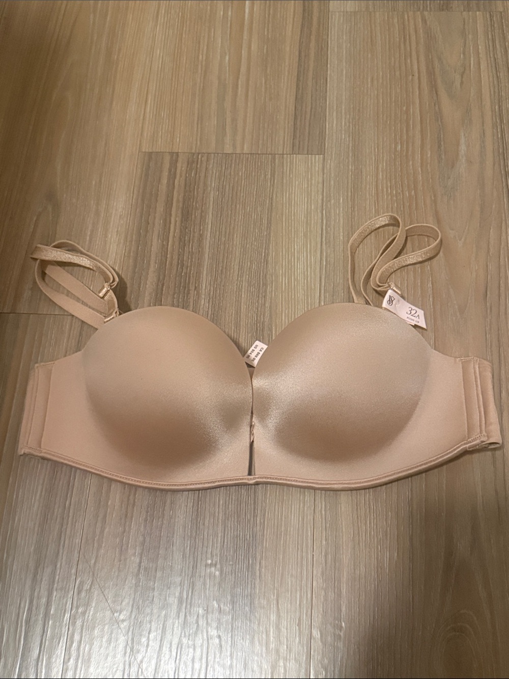 Victoria Secret Strapless Convertible Nude Super Push-Up Bra NWT
